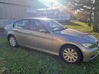 Gebraucht BMW 318 143 PS (105 kW) 2008 Platinbronze metallic Limousine