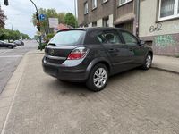 Gebraucht Opel Astra 90 PS (66 kW) 2009 Grau Limousine