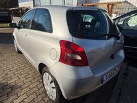 Gebraucht Toyota Yaris Sol 87 PS (63 kW) 2007 Silber Kleinwagen