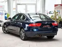 Gebraucht Jaguar XE Prestige 179 PS (131 kW) 2016 Blau Limousine