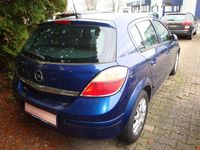 Gebraucht Opel Astra Enjoy 105 PS (77 kW) 2004 Ultrablau mi2 Kleinwagen