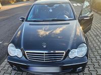 Gebraucht Mercedes 220 Avantgarde 150 PS (110 kW) 2005 Limousine