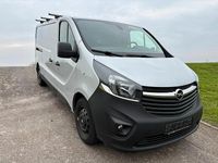 Gebraucht Opel Vivaro 145 PS (106 kW) 2016 Silber Van / Kleinbus