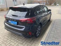 Neu Ford Focus ST-Line 125 PS (91 kW) 2025 Obsidianschwarz metallic Limousine
