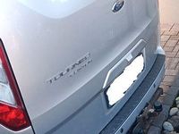 Gebraucht Ford Tourneo 155 PS (114 kW) 2014 Silber Van / Kleinbus
