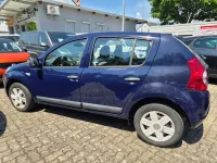 Gebraucht Dacia Sandero 75 PS (55 kW) 2012 Blau Limousine