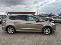 Gebraucht Ford S-MAX Titanium 190 PS (139 kW) 2019 Silber Van / Kleinbus