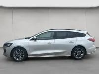 Używany Ford Focus ST-Line X 155 KM (114 kW) 2024 Srebrny Sedan/Limuzyna