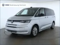 Gebraucht VW Multivan Life 150 PS (110 kW) 2024 Silber Van / Kleinbus