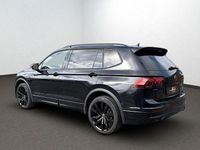 Gebraucht VW Tiguan Allspace R-line 200 PS (147 kW) 2024 Deep black perleffekt SUV