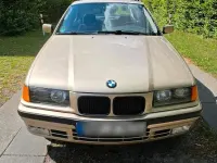 Gebraucht BMW 316 115 PS (84 kW) 1991 Gold Limousine