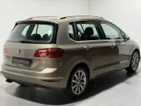 Gebraucht VW Golf Sportsvan Highline 125 PS (91 kW) 2014 Gold Van / Kleinbus