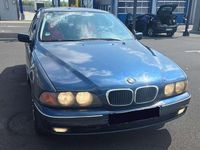 Second-hand BMW 520 150 CP (110 kW) 1999 Albastru Berlinǎ