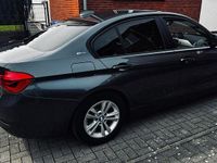 Gebraucht BMW 330e Advantage 252 PS (185 kW) 2017 Grau Limousine