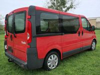 Gebraucht Renault Trafic 90 PS (66 kW) 2010 Rot Van / Kleinbus