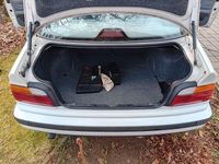 Gebraucht BMW 318 140 PS (102 kW) 1995 Weiß Coupé
