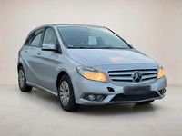 Gebraucht Mercedes B180 122 PS (89 kW) 2013 Grau Van / Kleinbus