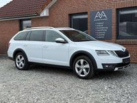 Gebraucht Skoda Octavia Scout 4x4 184 PS (135 kW) 2020 Weiß Kombi