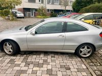 Gebraucht Mercedes C180 129 PS (94 kW) 2001 Silber Coupé