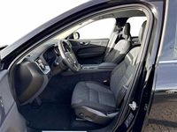 Gebraucht Volvo XC60 Core 197 PS (144 kW) 2023 Schwarz onyx black / metallic SUV