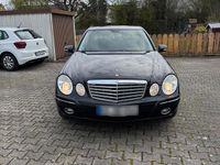 Gebraucht Mercedes E220 170 PS (125 kW) 2006 Schwarz Limousine