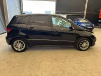 Gebraucht Mercedes B200 136 PS (100 kW) 2008 Schwarz Van / Kleinbus