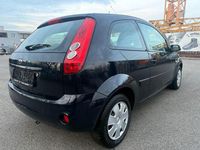 Gebraucht Ford Fiesta 69 PS (50 kW) 2007 Blau Kleinwagen