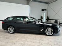 Gebraucht BMW 530e Luxury Line 292 PS (214 kW) 2022 Schwarz ii Kombi