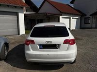 Gebraucht Audi A3 124 PS (91 kW) 2011 Weiß Kleinwagen