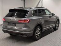 Gebraucht VW Touareg Elegance 231 PS (169 kW) 2020 Siliziumgraumet. SUV
