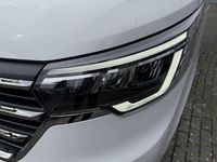 Neu Renault Trafic Evolution 150 PS (110 kW) 2025 Arktis weiß Van / Kleinbus
