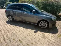 Gebraucht Mercedes B220 Style 177 PS (130 kW) 2015 Grau Kleinwagen