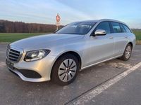 Gebraucht Mercedes E220 194 PS (142 kW) 2018 Silber Limousine