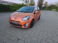 Używany Renault Twingo Elysee 75 KM (55 kW) 2008 Pomarańczowy Hatchback