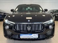 Gebraucht Maserati Levante 430 PS (316 kW) 2022 Schwarz SUV