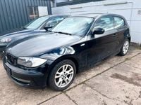 Gebraucht BMW 118 122 PS (89 kW) 2010 Schwarz Kleinwagen