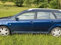 Gebraucht Toyota Avensis Executive 147 PS (108 kW) 2003 Blau Kombi