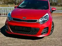 Gebraucht Kia Rio 84 PS (61 kW) 2016 Rot Kleinwagen