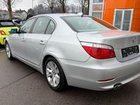 Gebraucht BMW 525 197 PS (144 kW) 2008 Silber (titansilber metallic) Limousine