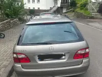 Usado Mercedes E220 150 CV (110 kW) 2004 Plateado Familiar