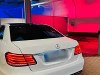 Gebraucht Mercedes E220 177 PS (130 kW) 2014 Weiß Limousine