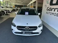 Gebraucht Mercedes B180 Progressive 136 PS (100 kW) 2023 Weiß Van / Kleinbus