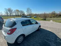 Gebraucht Opel Corsa 92 PS (67 kW) 2010 Weiß Kleinwagen