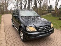 Gebraucht Mercedes ML320 218 PS (160 kW) 2000 Schwarz SUV