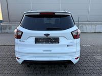 Gebraucht Ford Kuga ST-Line 242 PS (177 kW) 2018 Weiß SUV