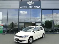 Gebraucht VW Touran 150 PS (110 kW) 2023 Beige Van / Kleinbus