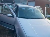 Second-hand VW Golf IV 75 CP (55 kW) 1999 Argintiu Hatchback