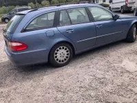 Gebraucht Mercedes E220 150 PS (110 kW) 2004 Blau Kombi