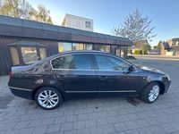 Gebraucht VW Passat Highline 177 PS (130 kW) 2010 Braun Limousine