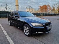 Gebraucht BMW 320 184 PS (135 kW) 2011 Schwarz Limousine